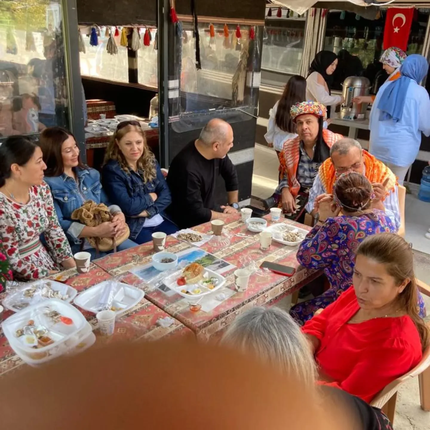 Bugün geleneksel her ayın ilk cumartesi günü yaptığımız aylık kahvaltımızı yaptık. katılım…