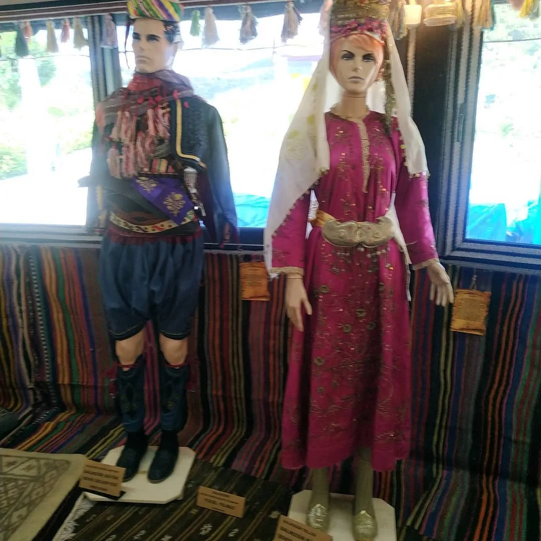İzmir Manisa yolundaki  Yörük Müzemizi ziyaret etmenizi bekleriz...