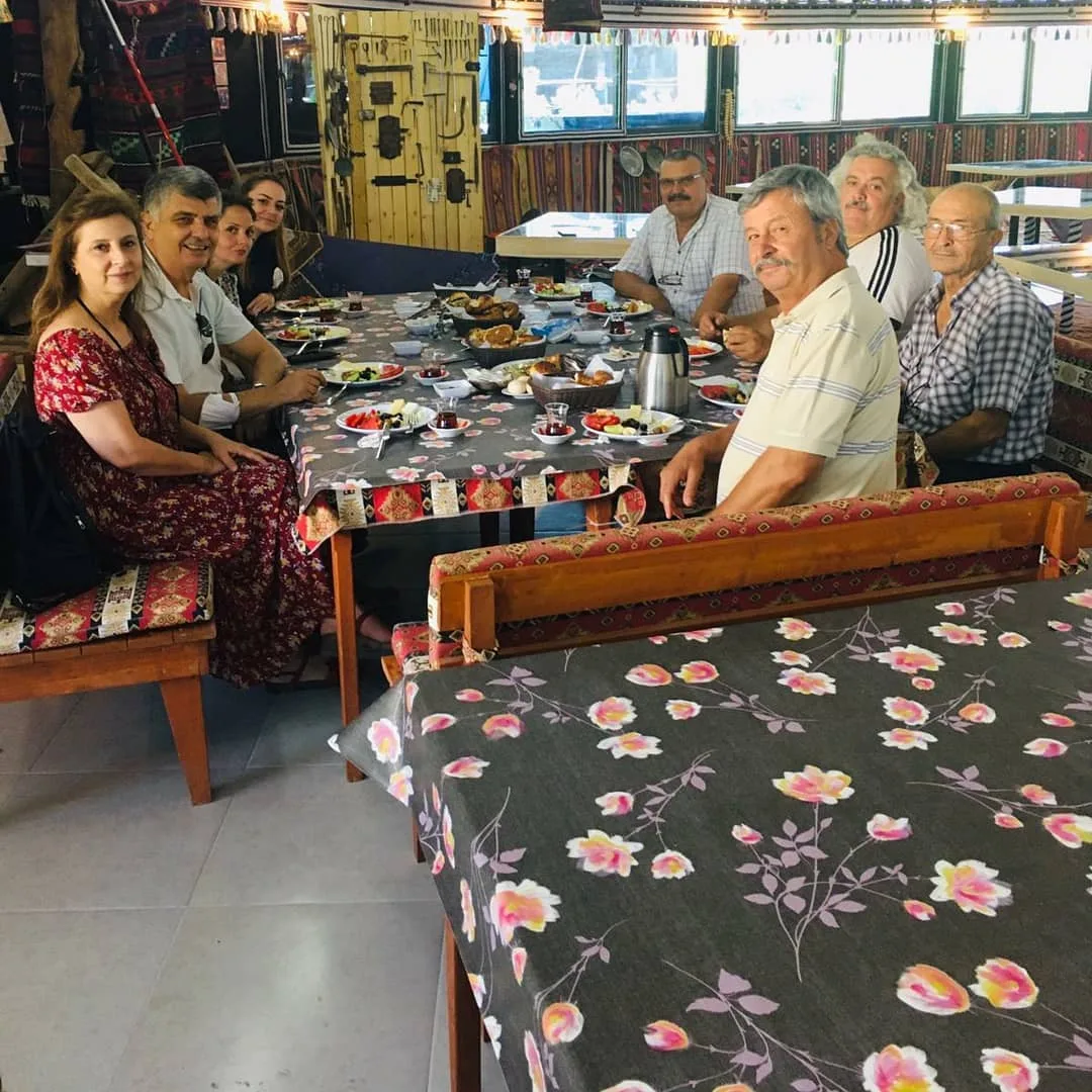Bugün Sayın prof.dr Metin Ekici ile Eşi  ve Akademisyenler hanımlar, Federasyon başkanımız…