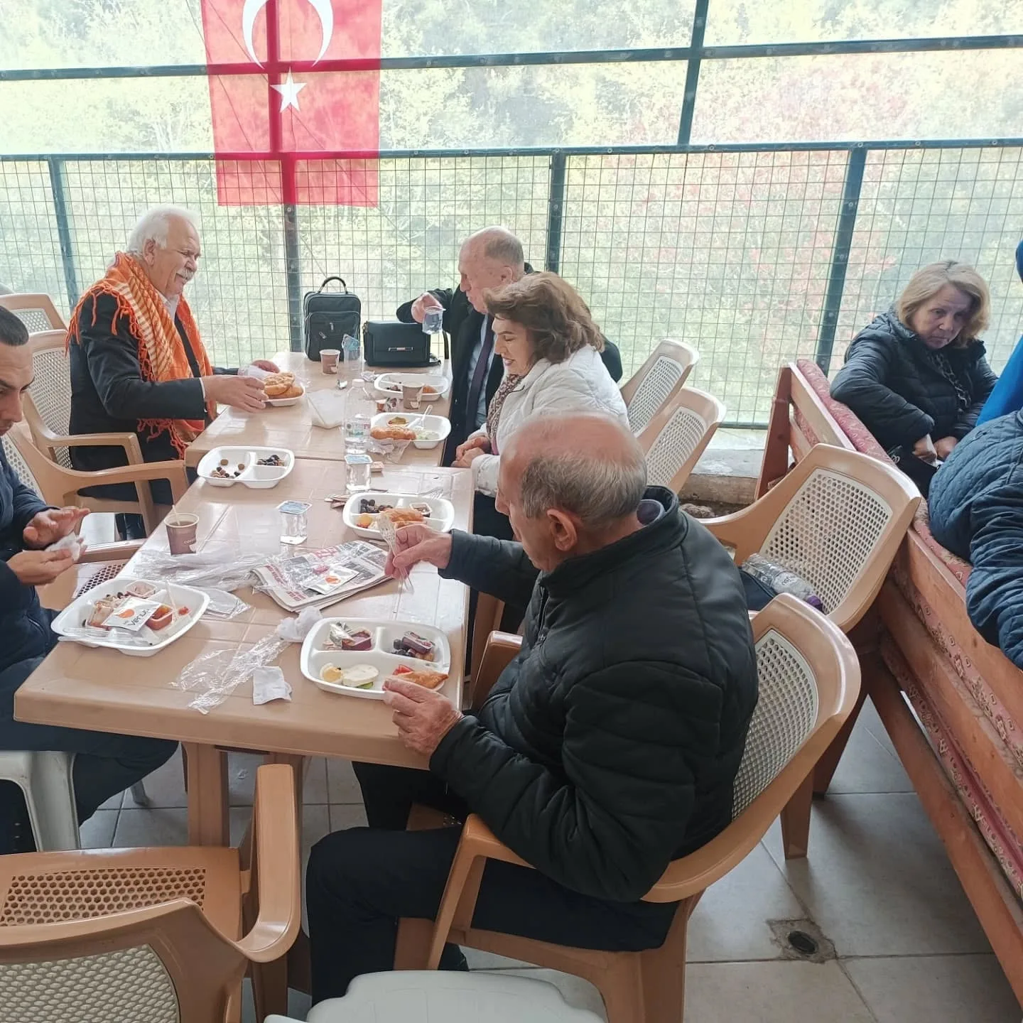 OBA muzemizde Sayın Melek Büyüköztekin , Devlet Türk müzisi konservatuarı öğretim görevlis…