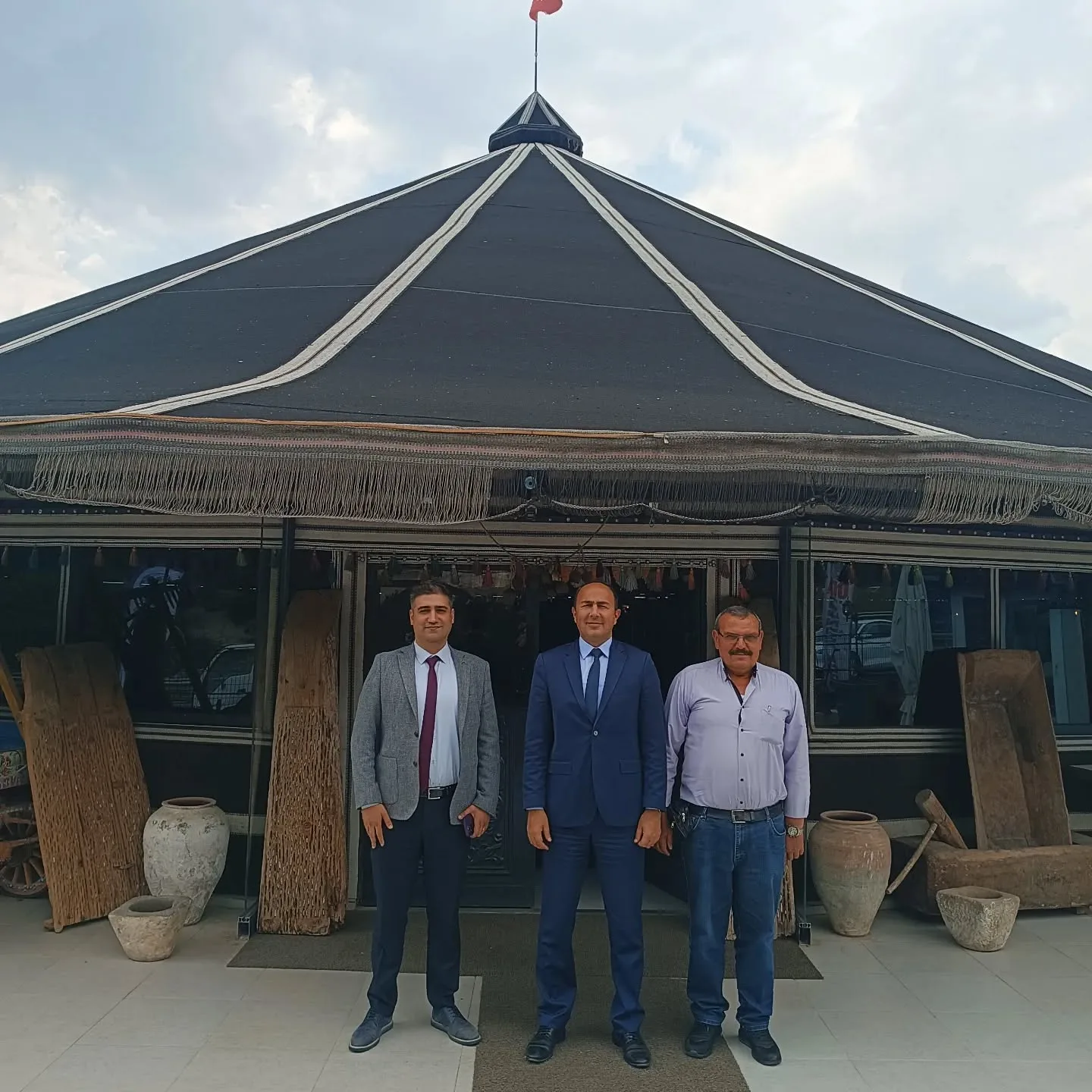 Karayolları Bölge müdürümüz sayın Murat Gönenli OBA müzemi ziyaret etmiştir. Kendisine kat…