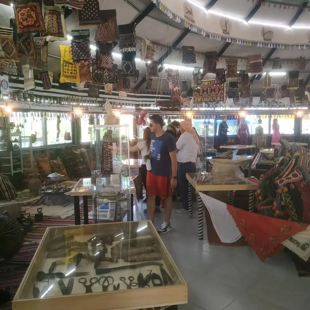 Bahçeşehir 50.yil Okulu öğrencileri Obamızı ziyaret ettiler. Gençlerin Obamiza ziyareti bi…