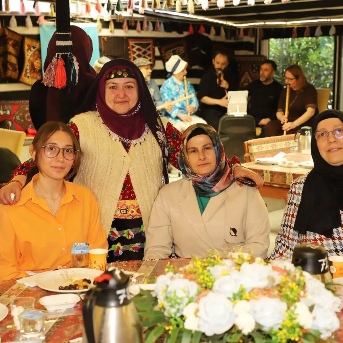 Manisa TEDD derneği ziyaretinden hoş anlar..