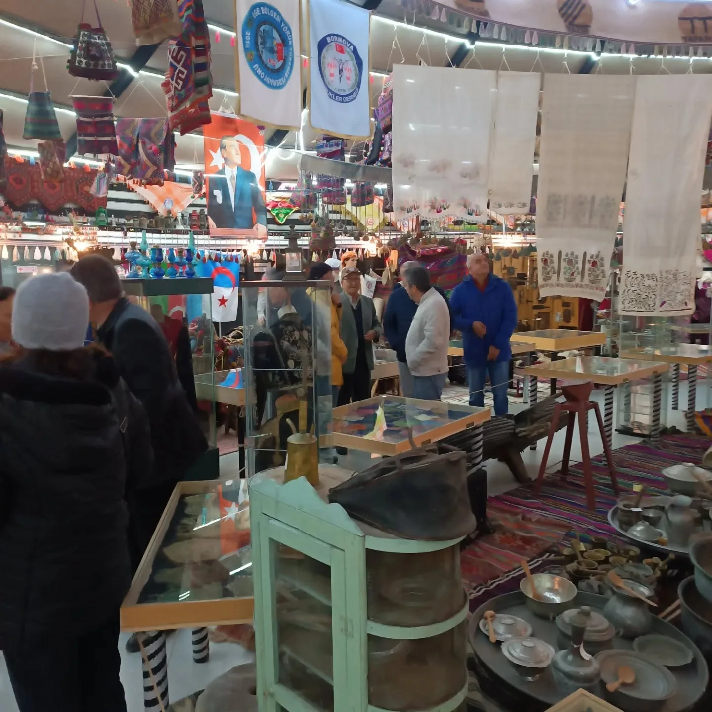 Bornovadaki okul müdürleri ve öğretmenleri OBA müzemizi ziyaret ettiler. Şehit Hüseyin Can…