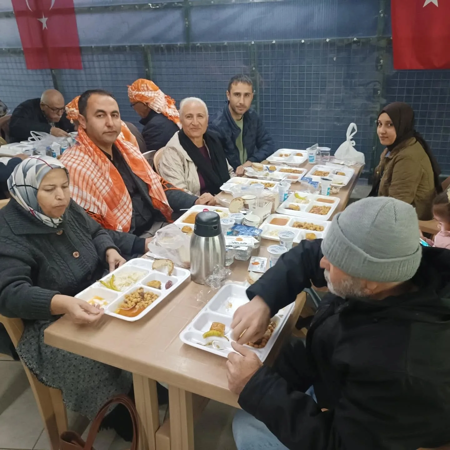 Ramazan ayının ilk iftarını dost ve akrabalarımızın katılımıyla gerçekleştirdik. Sizinle b…