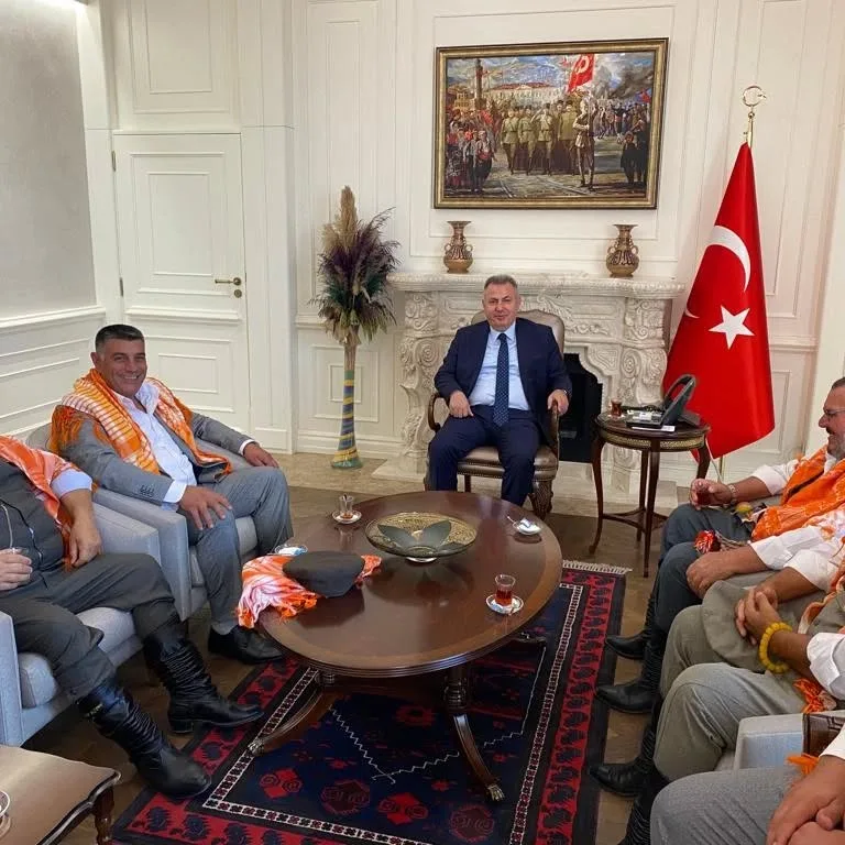 İzmir Valimiz Sayın dr. Süleyman Elban'ı Ege bölgesi İzmir Yörük Türkmen federasyonu olara…