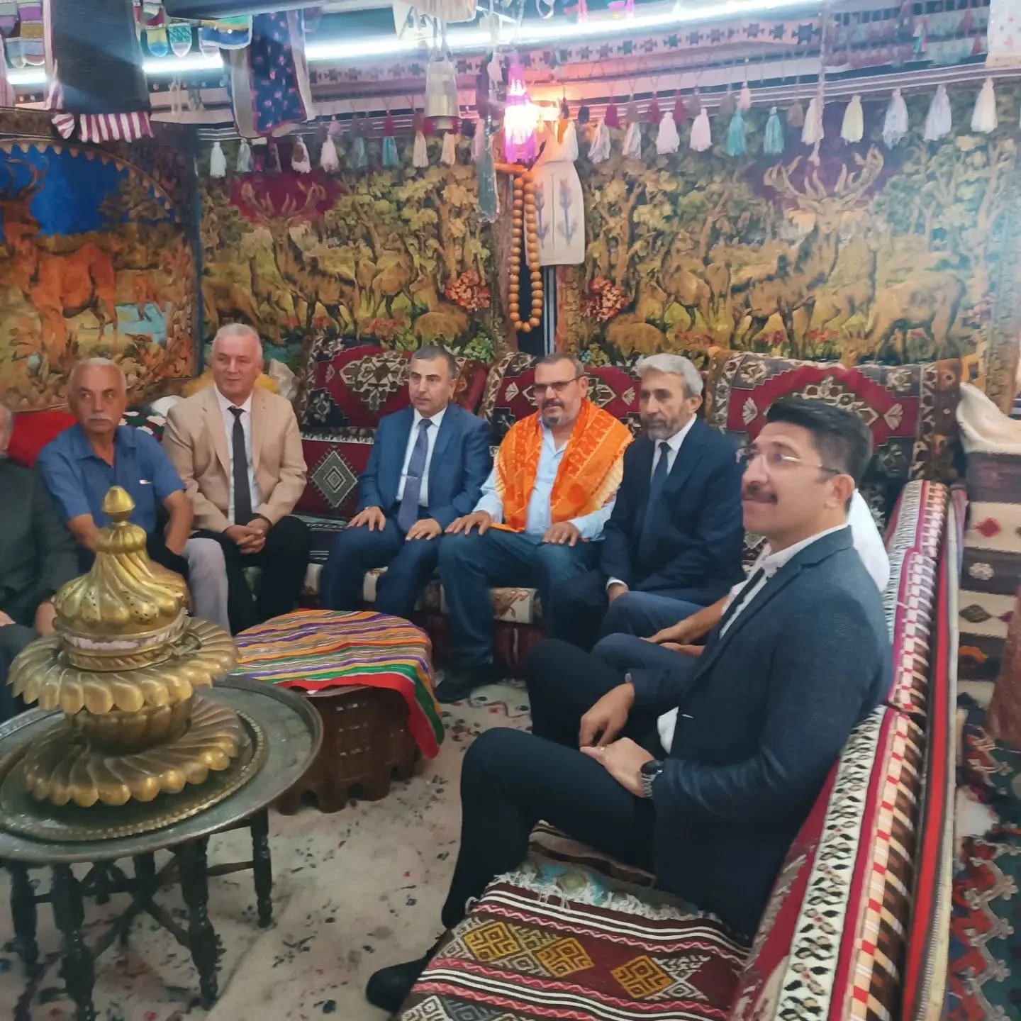 Sayın kaymakamımız Muzaffer Şahiner ve kurum müdürlerimiz ve muhtarlarımızı tanışma toplan…