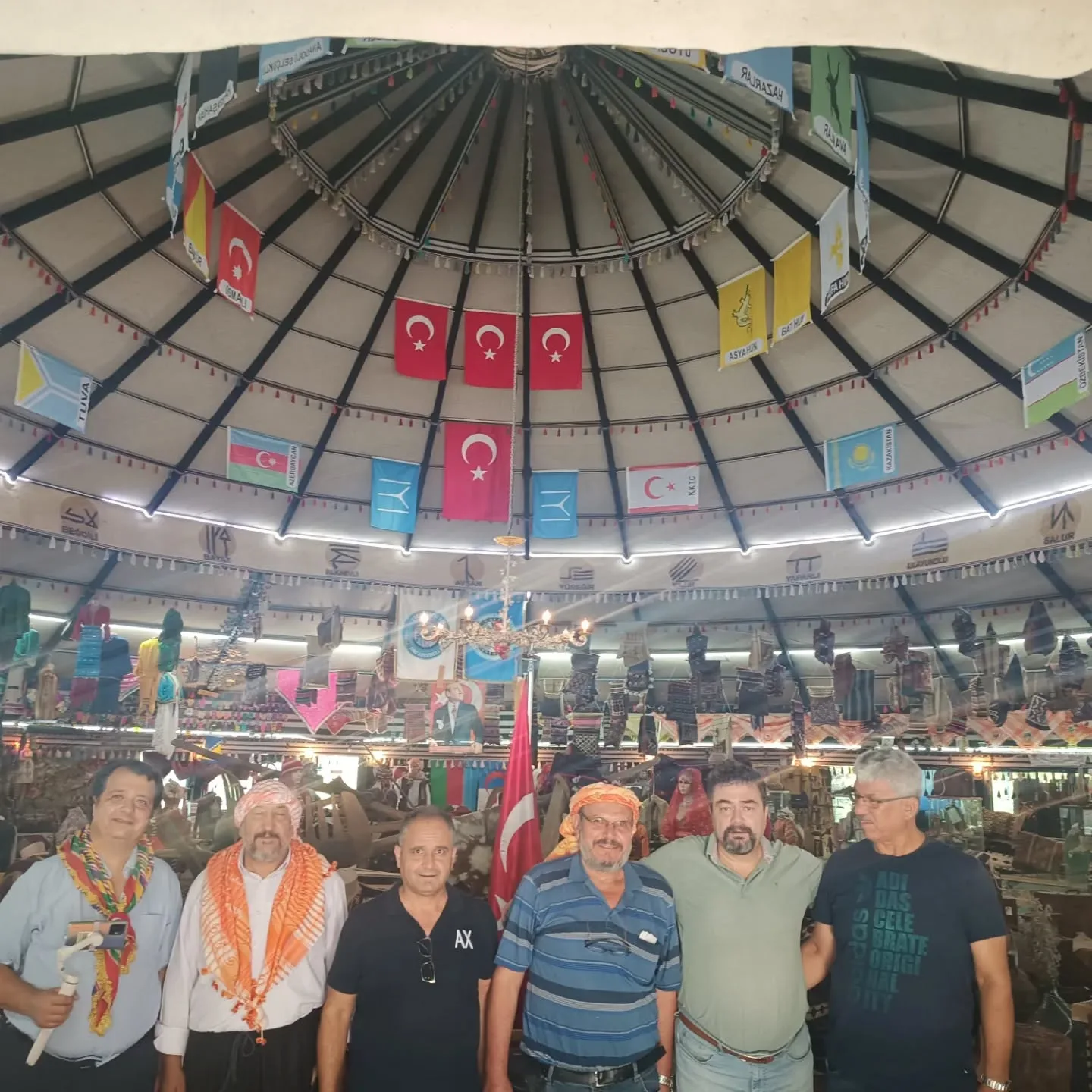 Denizli'de Akrabalarımız Oba müzemizi ziyaret ettiler. Sayın doç .Dr Devrim Alkaya ve Tura…