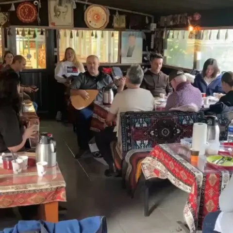 Alsancak devlet hastanesi personeli OBA müzemizi ziyaret ettiler. İlgilerinden dolayı kend…