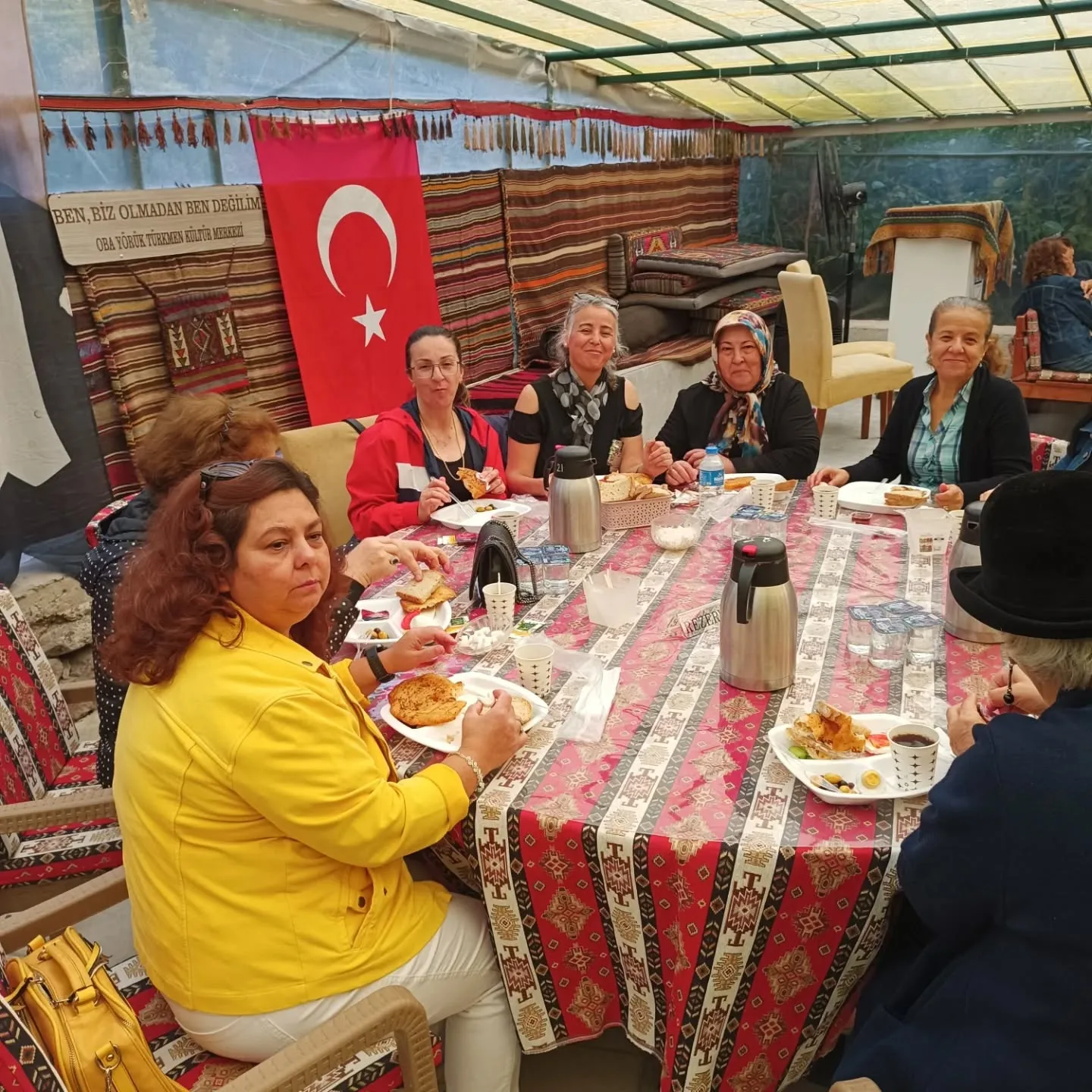 28.geleneksel kahvaltı etkinliğimizi akrabalarımızın ve dostlarımızın katılımlarıyla yaptı…