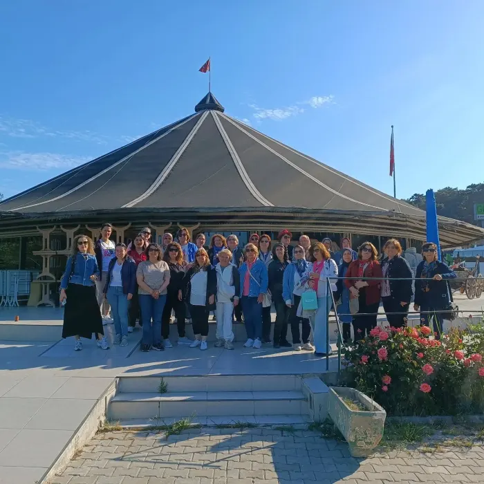 Manisa Belediyesi Kültür gezisi katılımcıları OBA müzemizi ziyaret ettiler. İlgilerinden d…